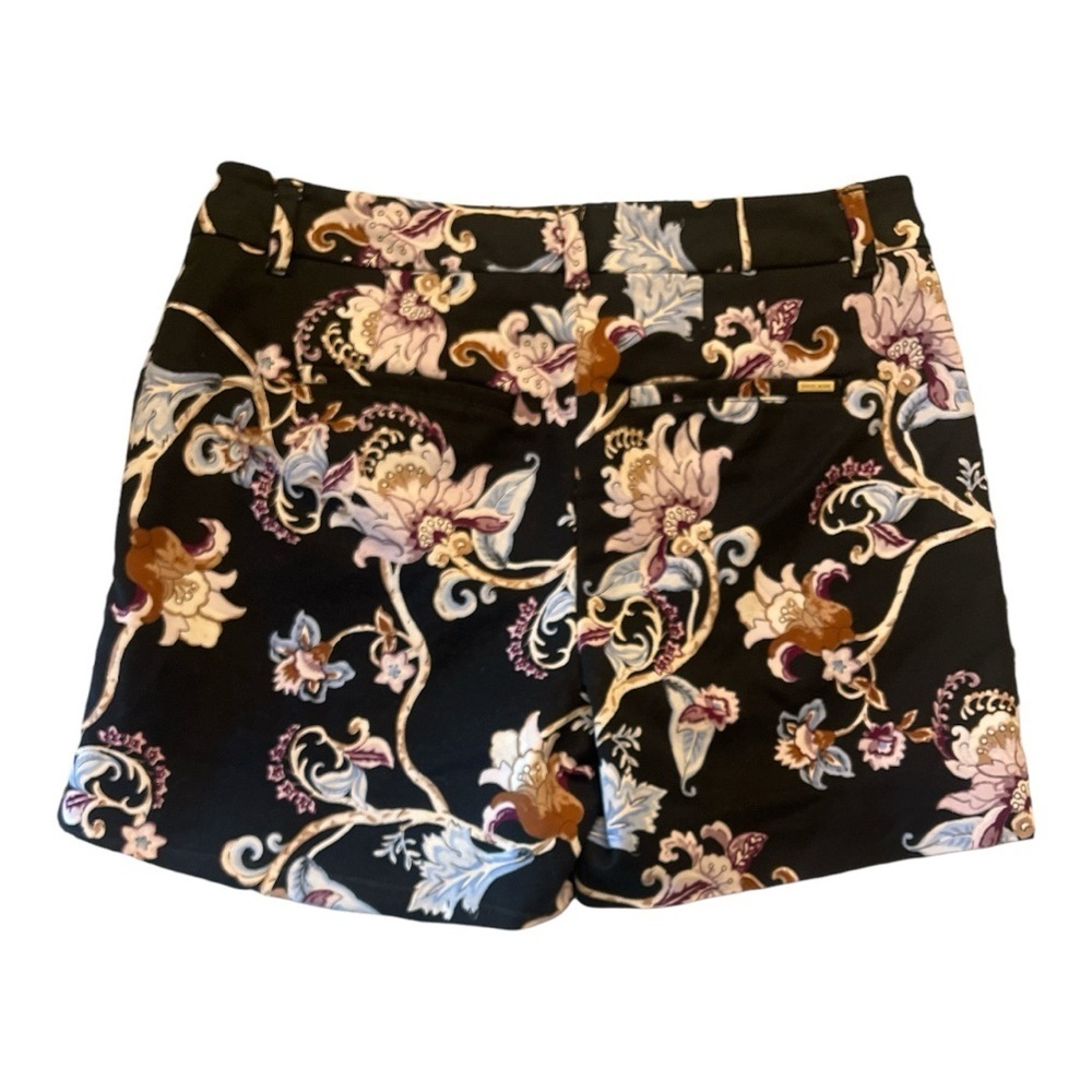 White House Black Market 5” Printed  Romantic Short Women’s  sz 2